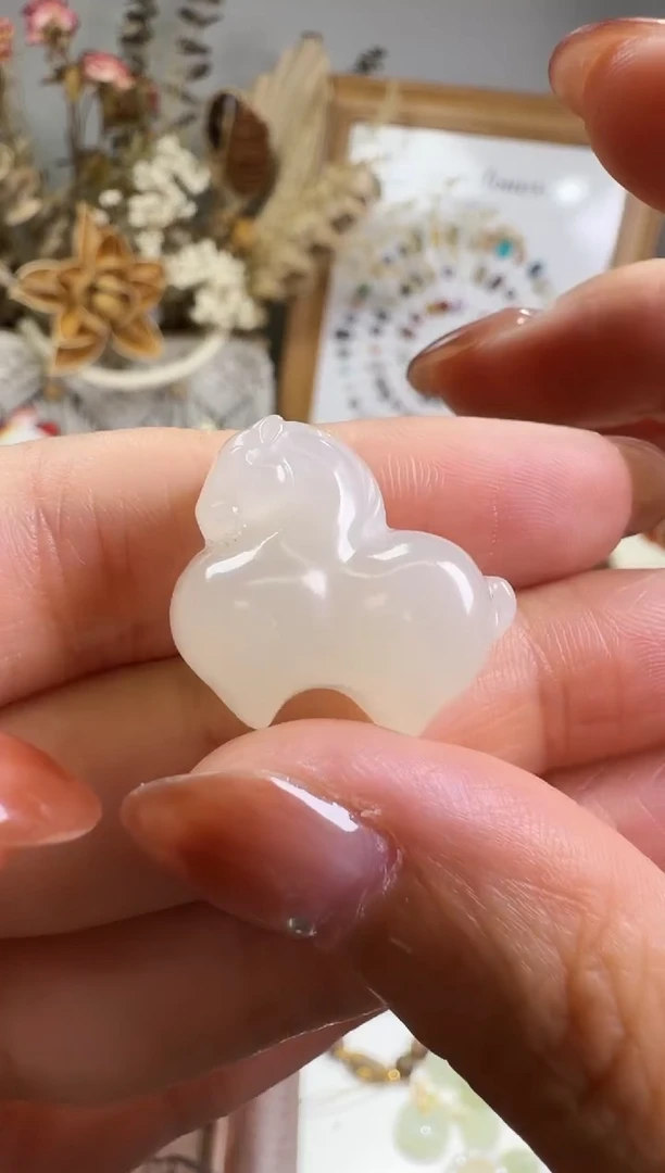 水晶摆件未镶嵌小马