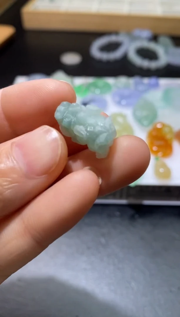 【闪购商品】定制翡翠未镶嵌翡翠毛货~多样性发货一个