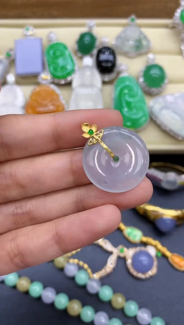 翡翠18K金镶嵌颈饰412-中国好珍宝