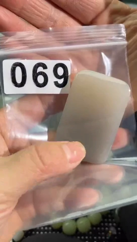 未镶嵌和田玉珠宝半成品牌子