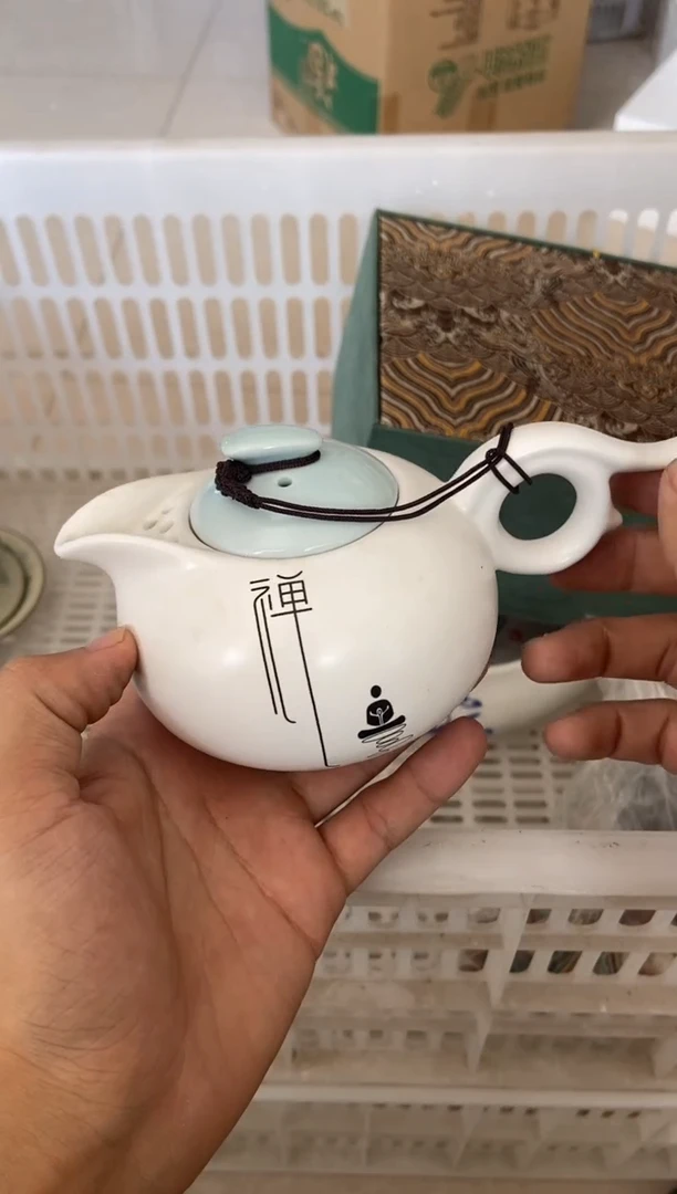 无运费险有瑕疵的摄影的产品有使用过的痕迹有点脏介意勿拍