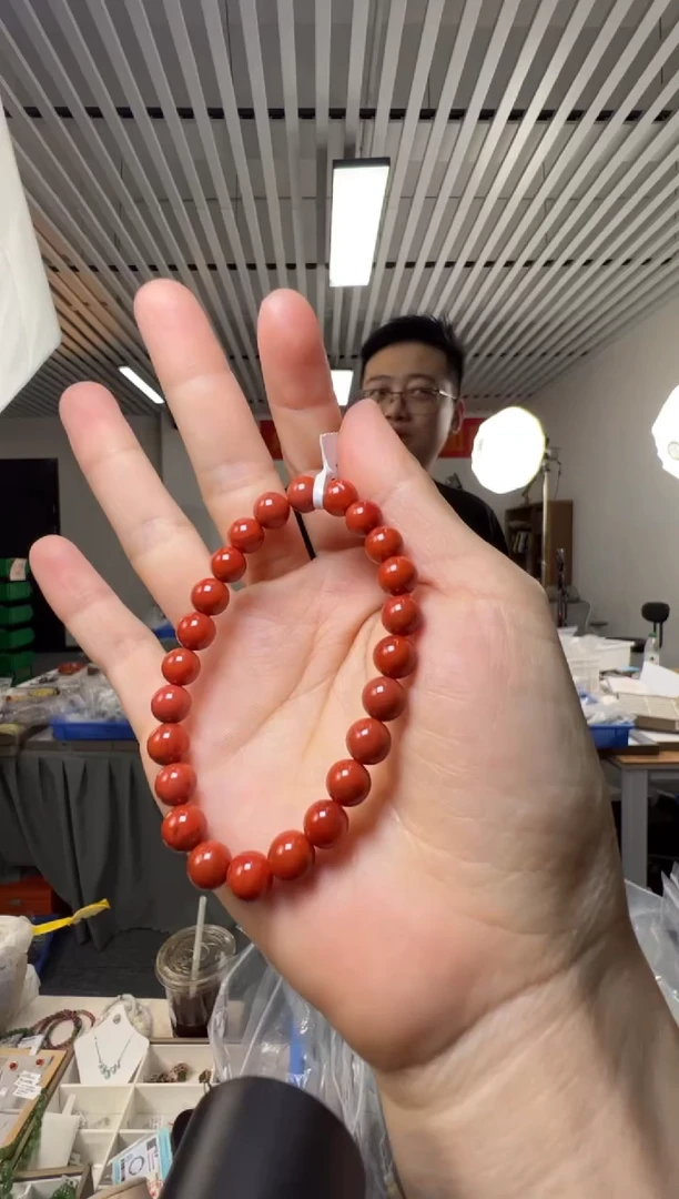 手串未镶嵌南红玛瑙南红玛瑙圆珠满肉单圈手串