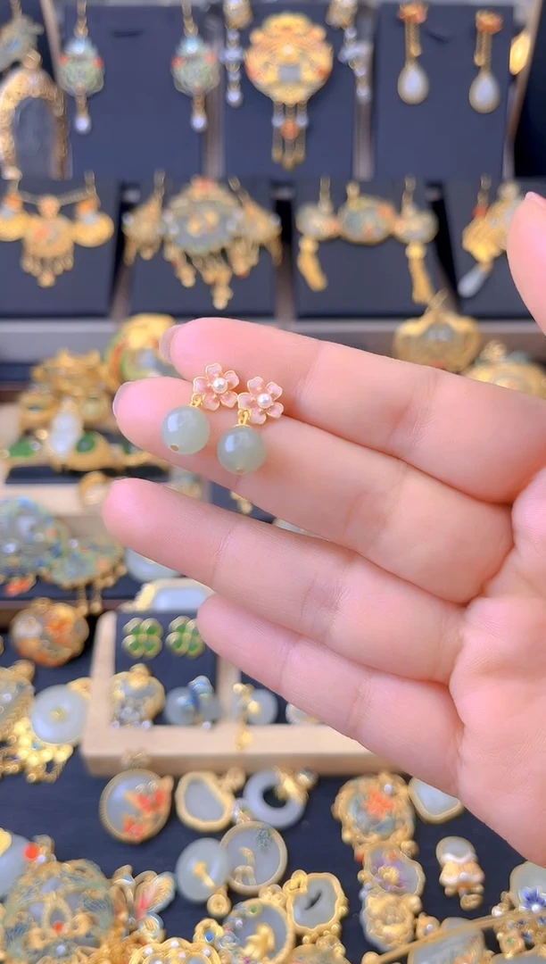 【闪购商品】和田玉耳坠银S925镀金镶嵌小花花耳坠