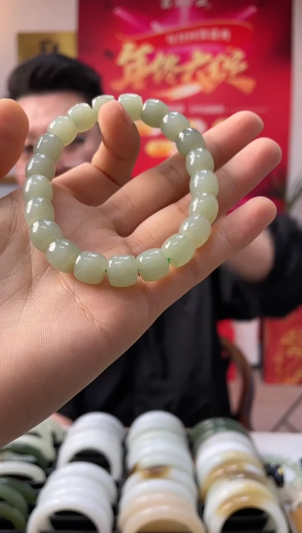 【闪购商品】和田玉手串未镶嵌翠胶猫极限弧卡9-10发一件