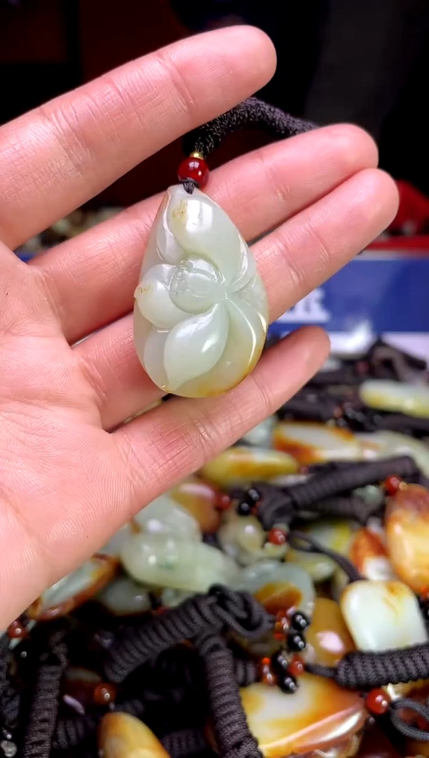 【闪购商品】和田玉颈饰未镶嵌123