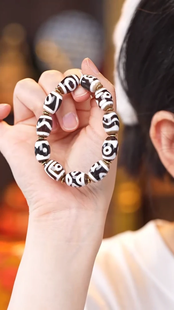 玛瑙/玉髓（覆膜）颈饰未镶嵌多宝手串