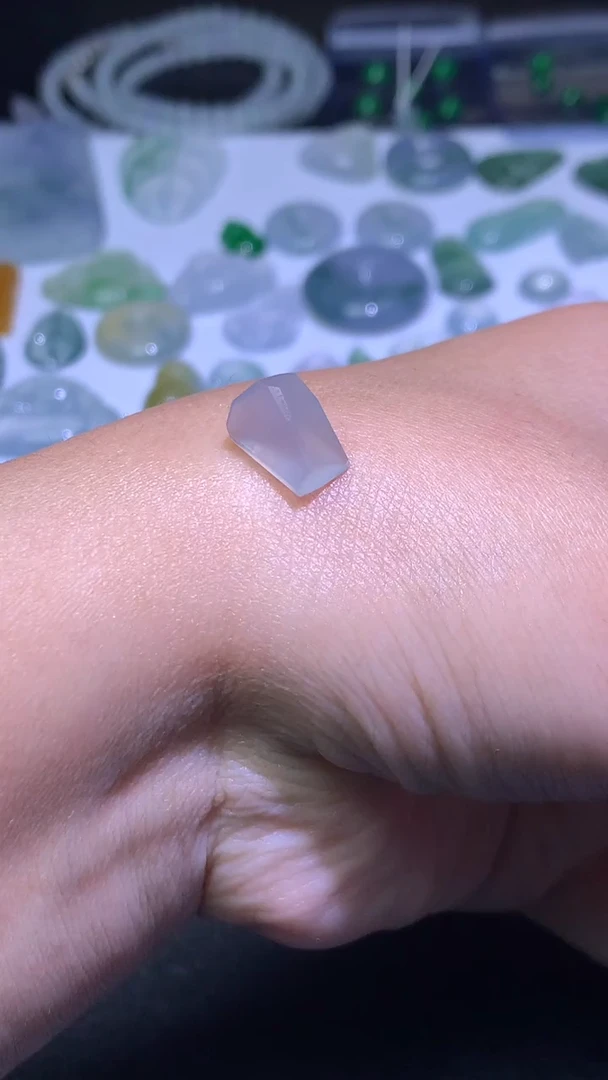 未镶嵌定制翡翠毛货