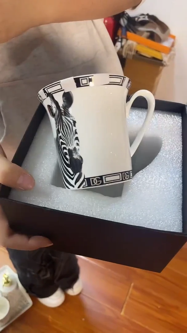 杯鸿辉家品牌瓷器，京东包邮！