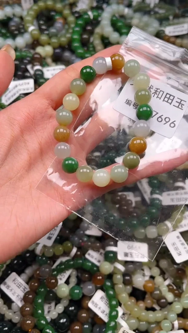 未镶嵌和田玉挂件1