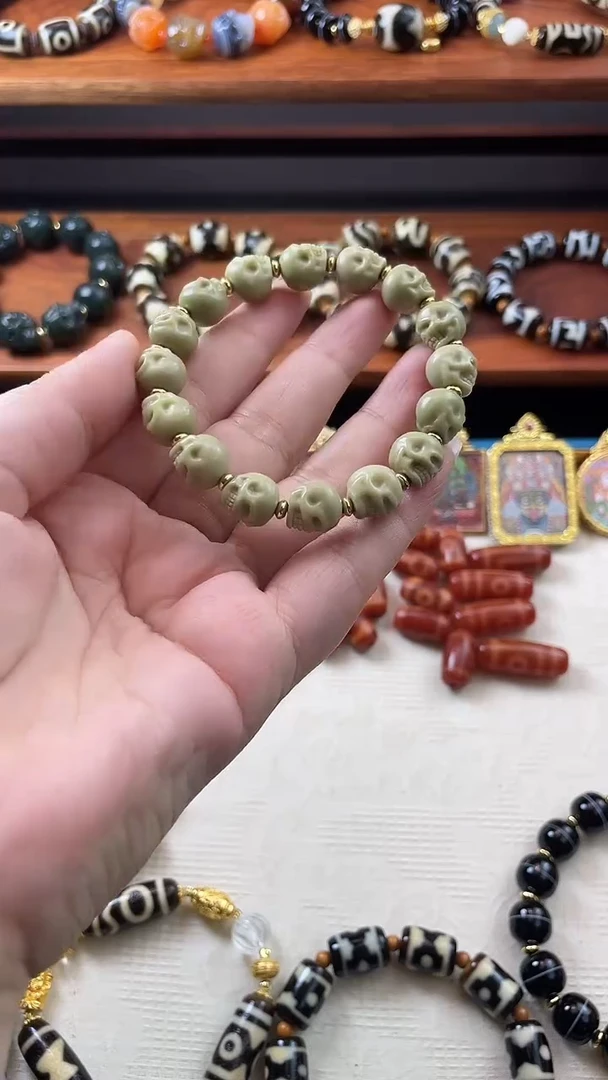 未镶嵌1石英质玉