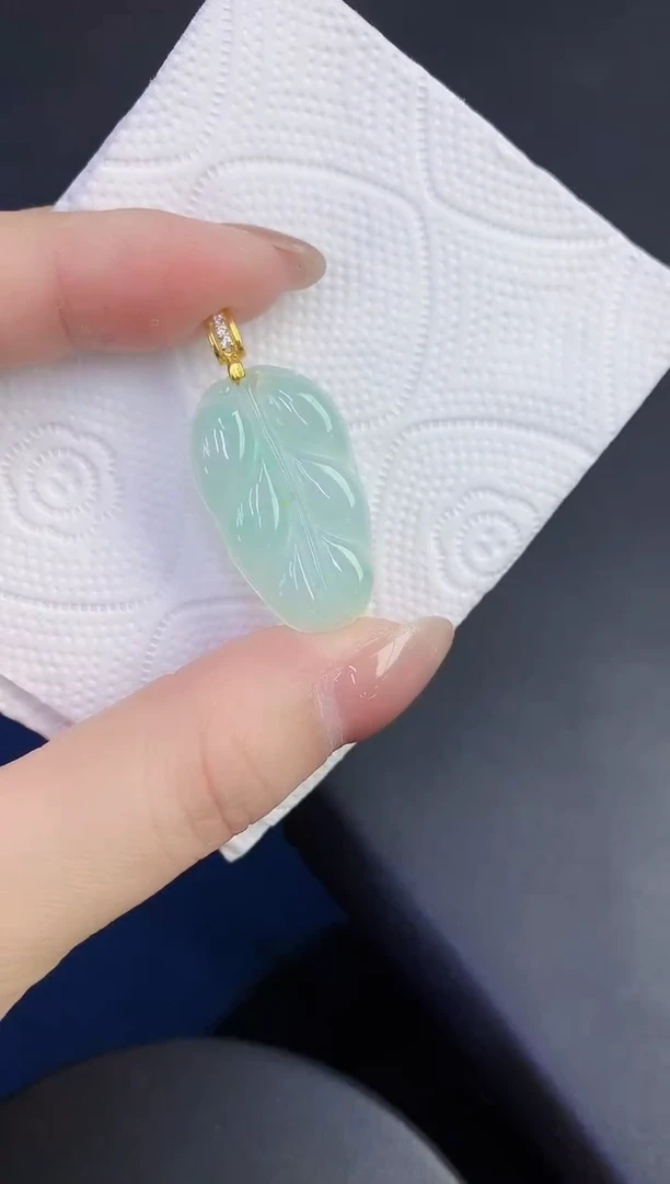 颈饰未镶嵌翡翠缅甸天然翡翠A货