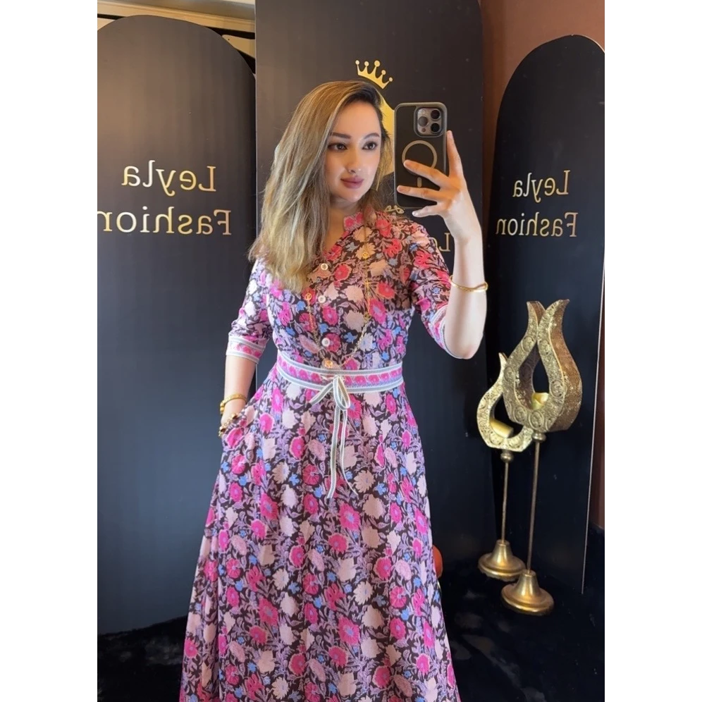 2025中袖碎花连衣裙