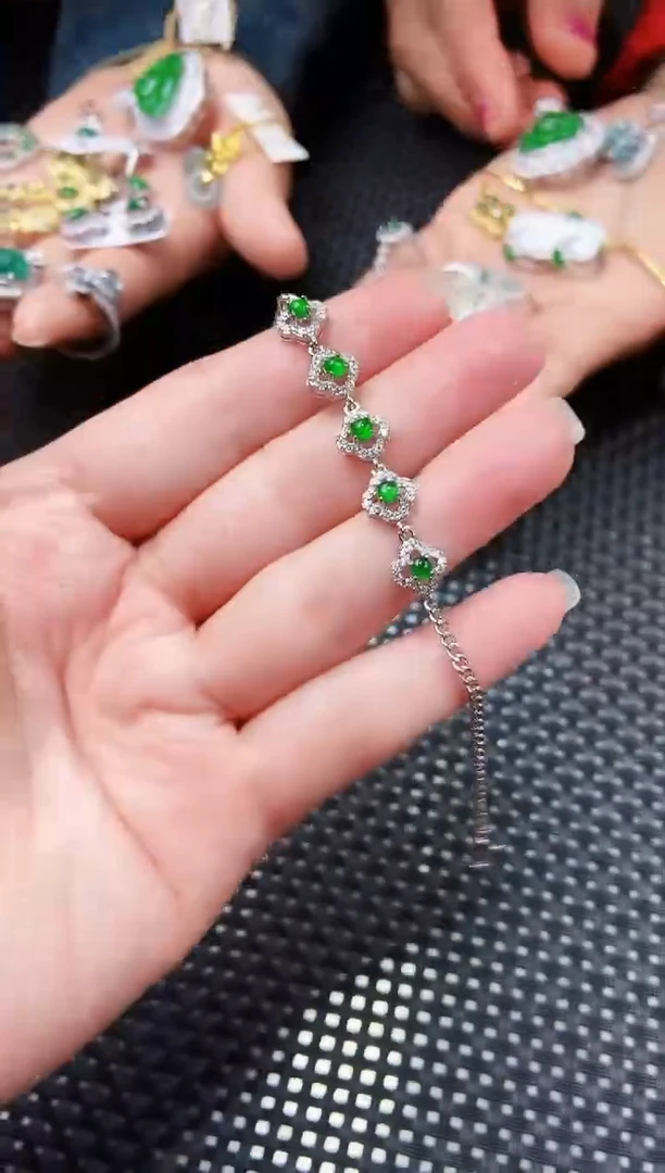 【闪购商品】翡翠手链未镶嵌111111111