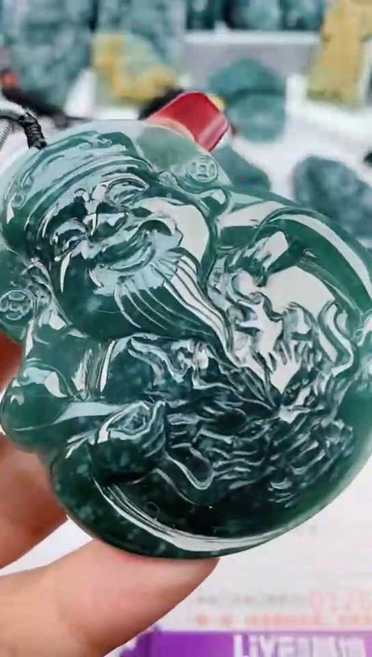 【闪购商品】翡翠颈饰未镶嵌