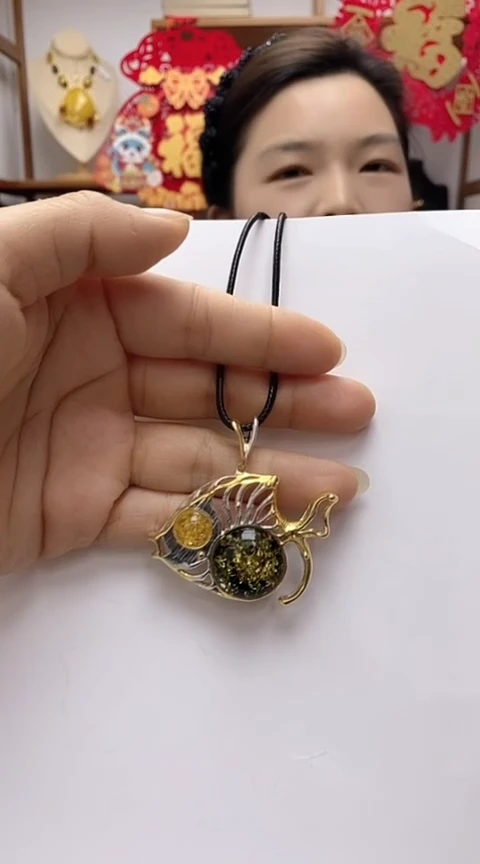 【闪购商品】琥珀裸石银S925镶嵌琥珀吊坠