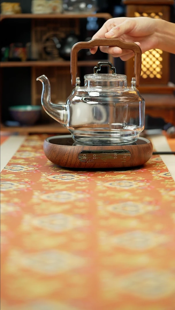 闪购   1个辰璟壶+1个小坐木纹色