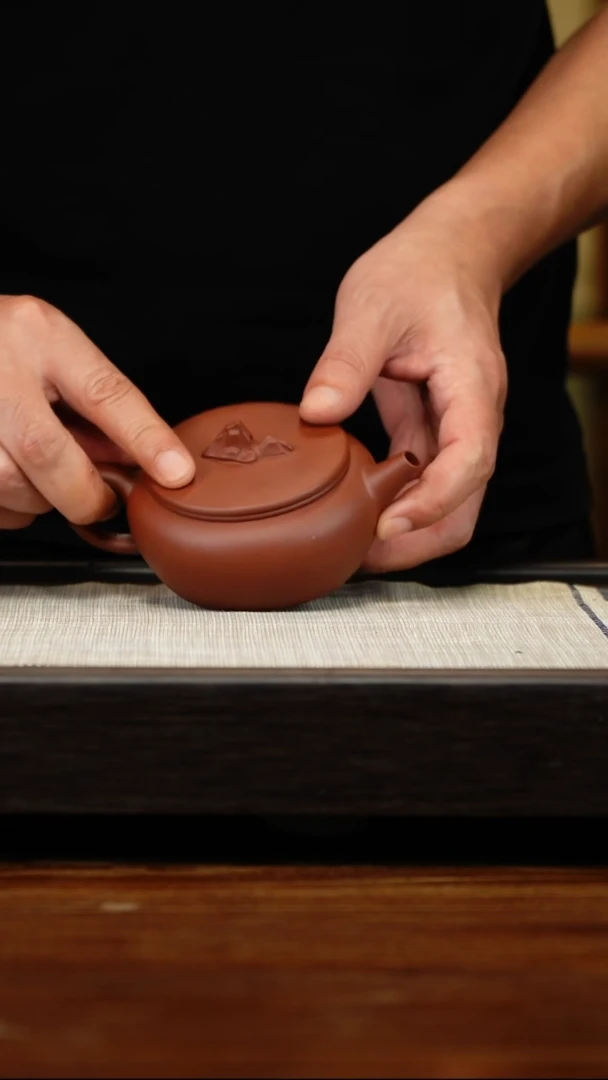 茶壶紫砂假山钮紫砂壶