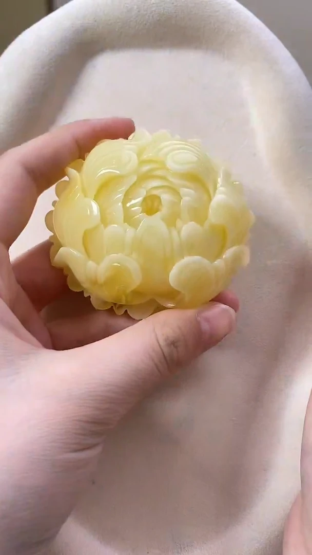 琥珀颈饰未镶嵌吊坠