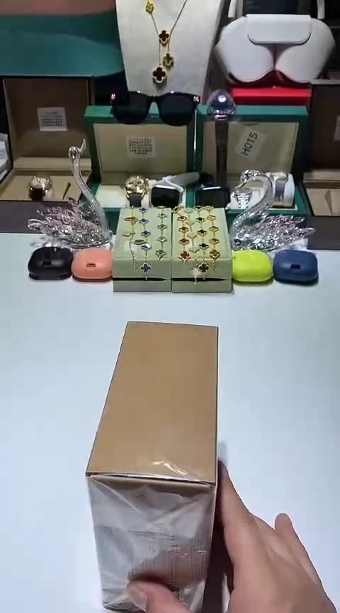 瓷片29生活的本意就是开心@@1