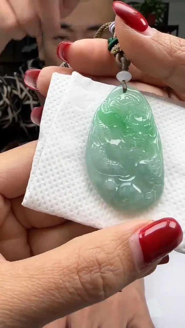 【闪购商品】翡翠颈饰未镶嵌天然翡翠A货吊坠