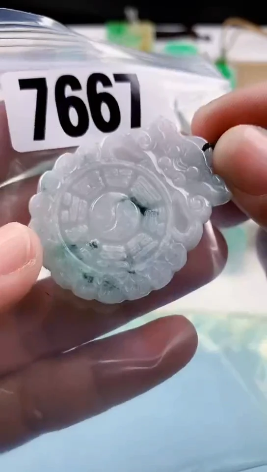 【闪购商品】翡翠挂件未镶嵌天然翡翠吊坠挂件