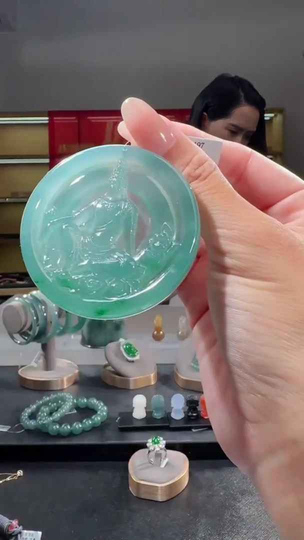 吊坠(不含链)未镶嵌翡翠观音