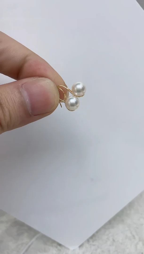 18K金镶嵌耳饰海水珍珠