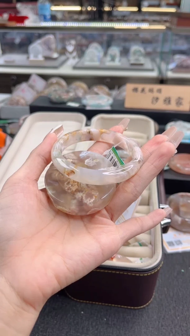 石英质玉手镯未镶嵌59圈口（赠品镯心）6886225