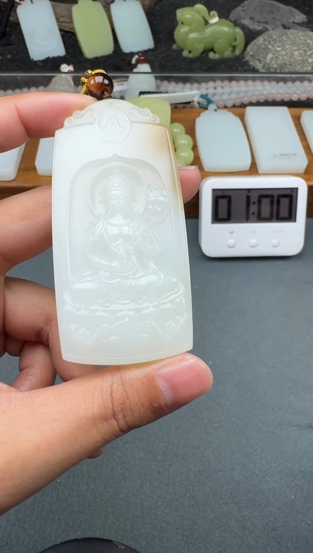 颈饰未镶嵌和田玉1