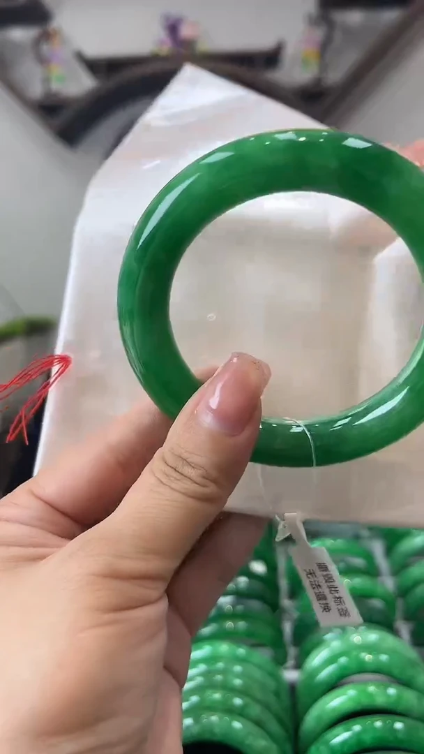 【闪购商品】砖雕h67 圈口58.3 独货手镯