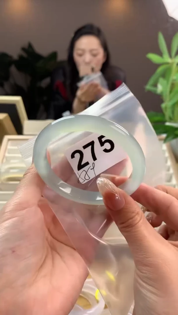 【闪购商品】玛瑙/玉髓手镯未镶嵌275