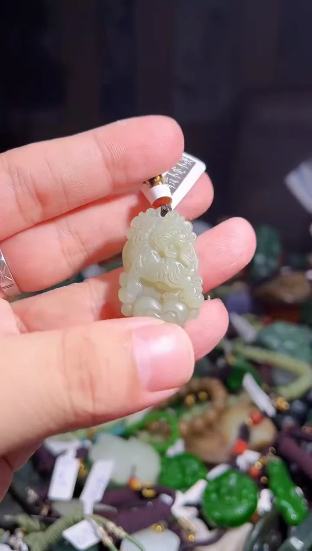 玉未镶嵌  拍一发一