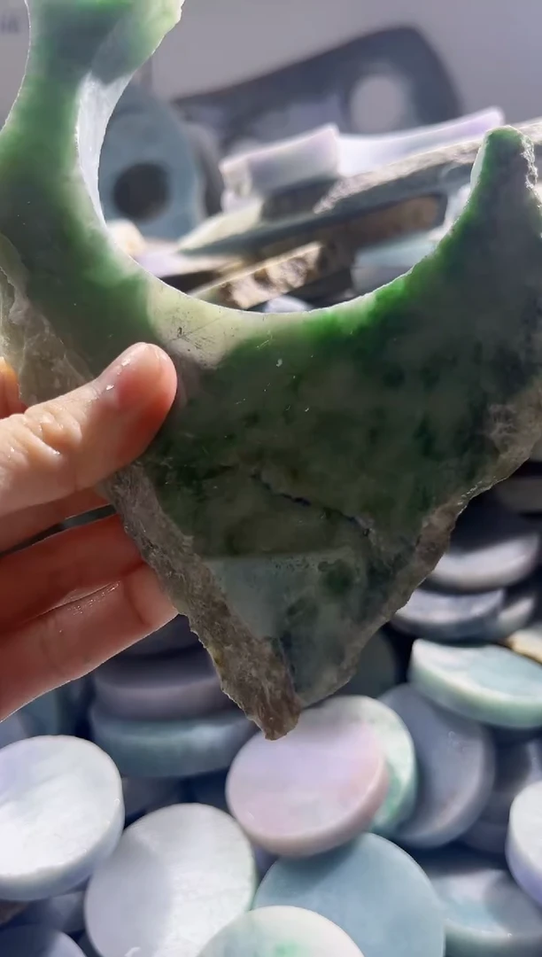 翡翠裸石 缅甸翡翠A货柠215