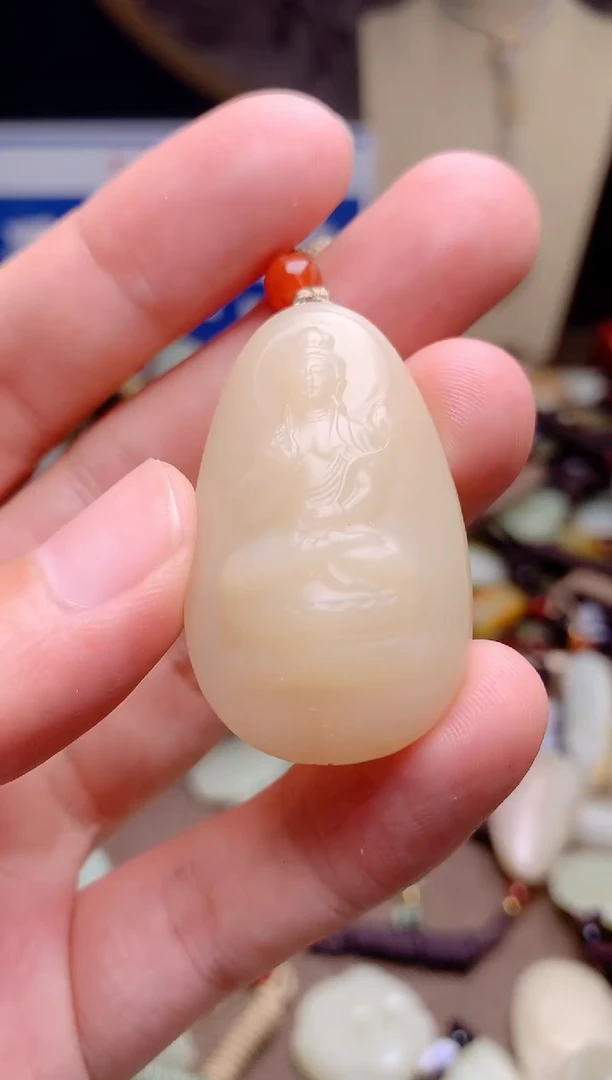 和田玉未镶嵌颈饰1