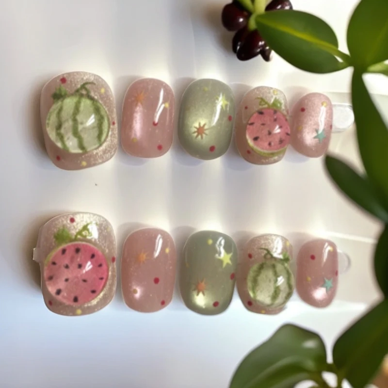 【西瓜】清新风格短款可爱显白手工穿戴甲猫眼美甲贴片