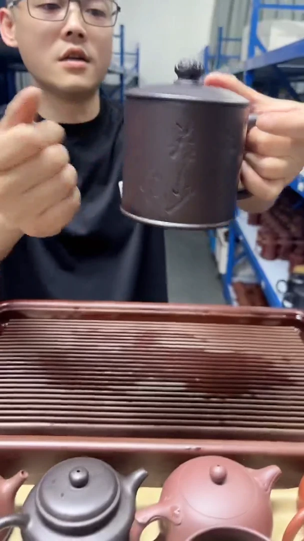 宜兴原矿紫砂上善若水老板杯