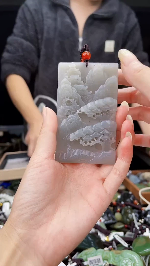 颈饰未镶嵌和田玉1