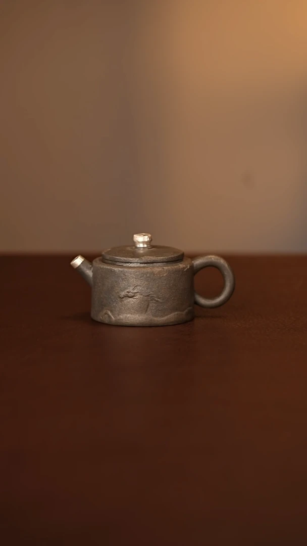 茶壶紫砂黑马壶 85cc