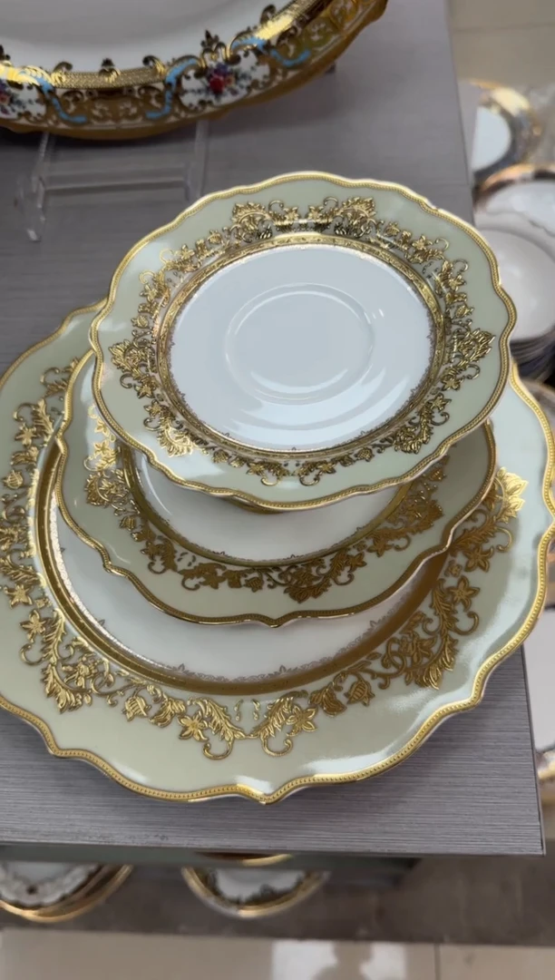 【闪购商品】瓷片大小盘+咖啡杯碟 1套