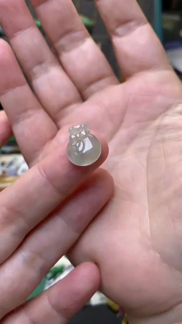 颈饰未镶嵌翡翠净货33220