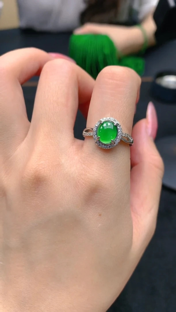 翡翠未镶嵌颈饰天然A货翡翠