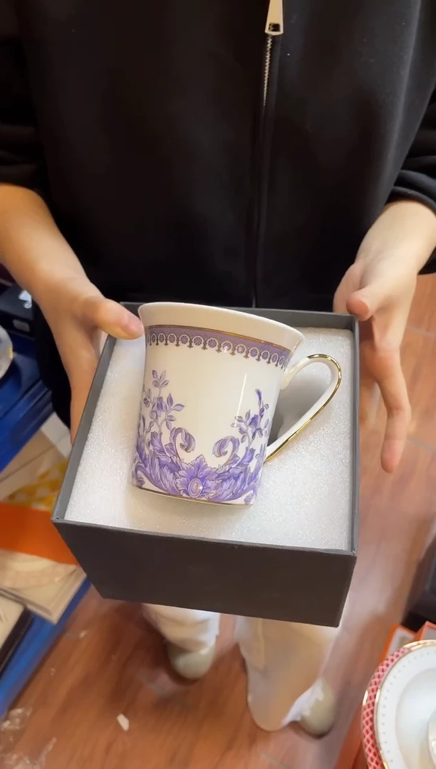 杯鸿辉家品牌瓷器，京东包邮！