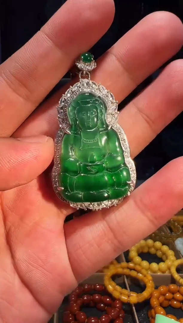未镶嵌挂件翡翠挂件