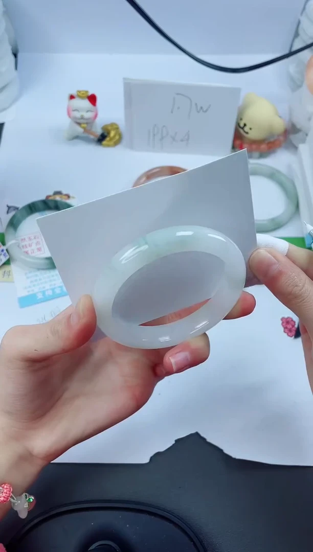 【闪购商品】石英质玉手镯未镶嵌72-57.1