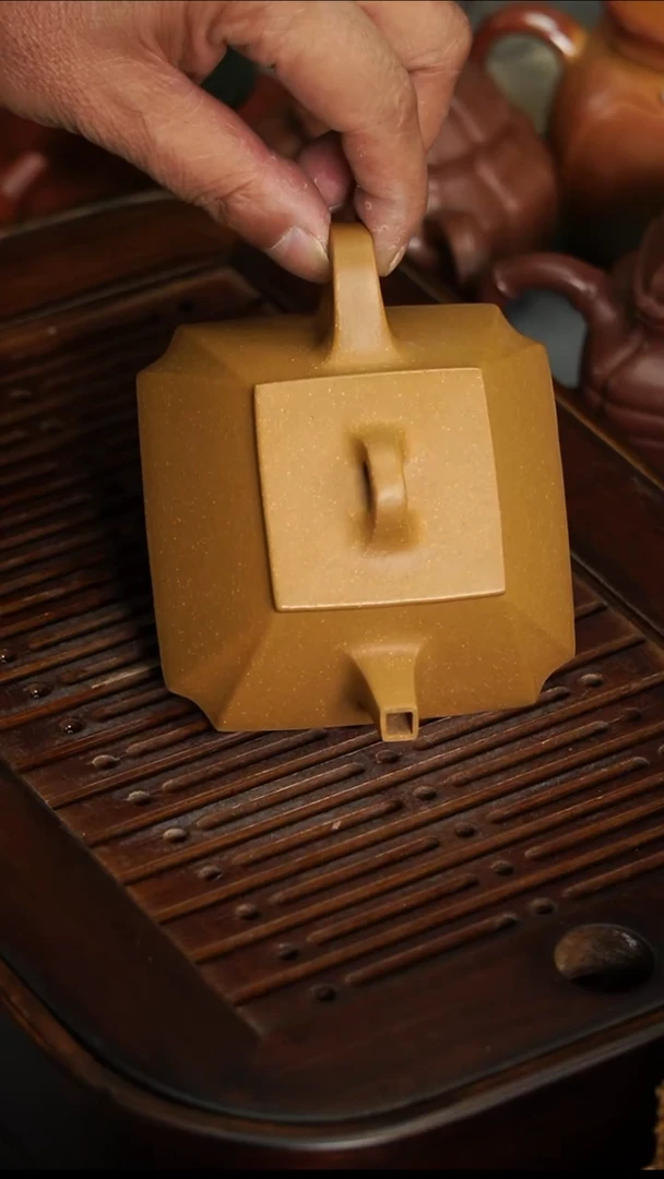 茶壶紫砂宜兴紫砂黄金段抽角石瓢180毫升