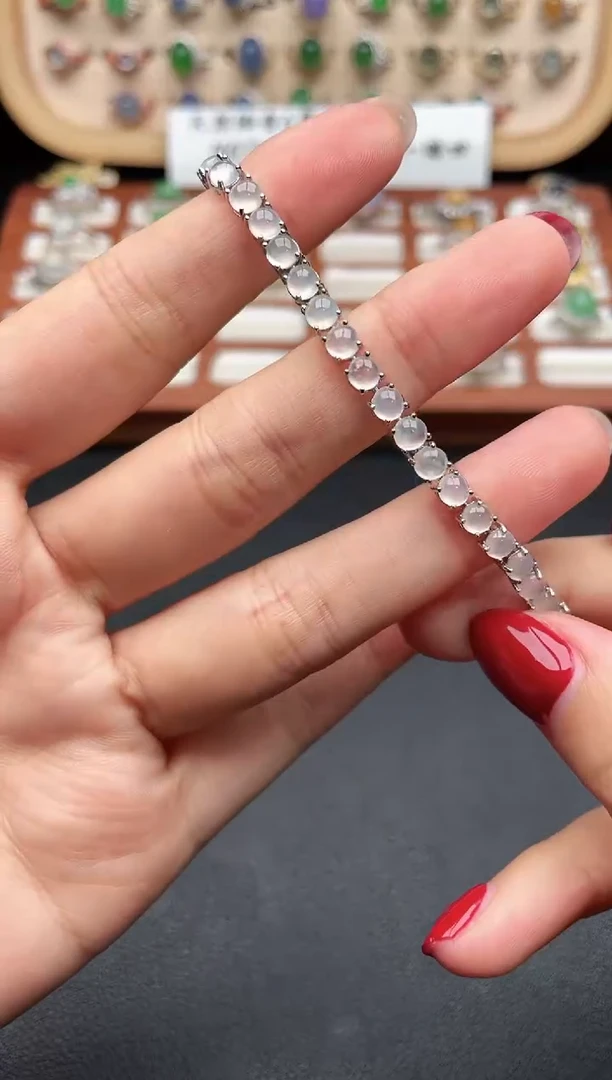 未镶嵌戒指翡翠一物一证一礼盒