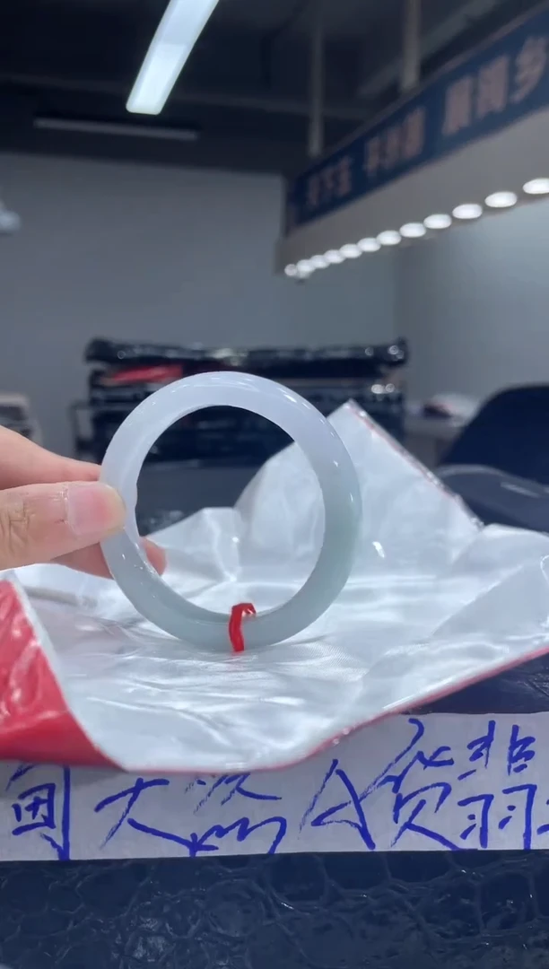 未镶嵌手镯翡翠15