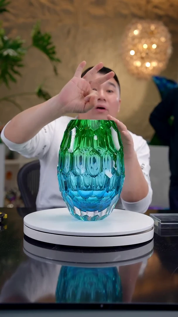 摆件蓝绿色凹面花器