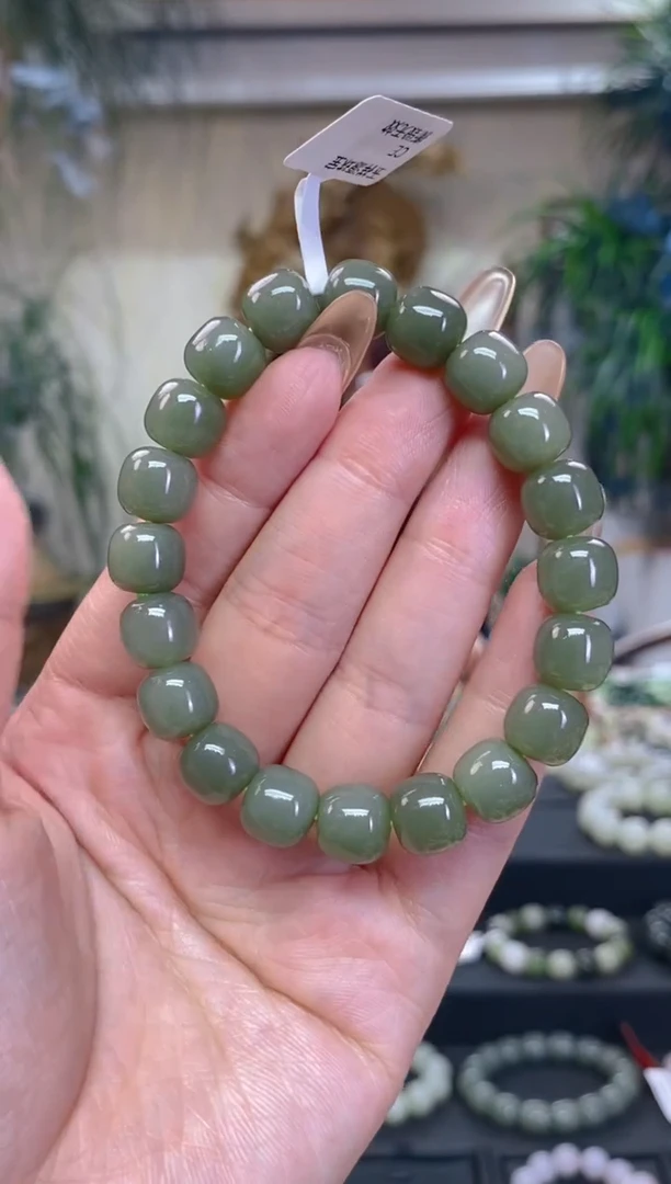 未镶嵌手串和田玉卡10