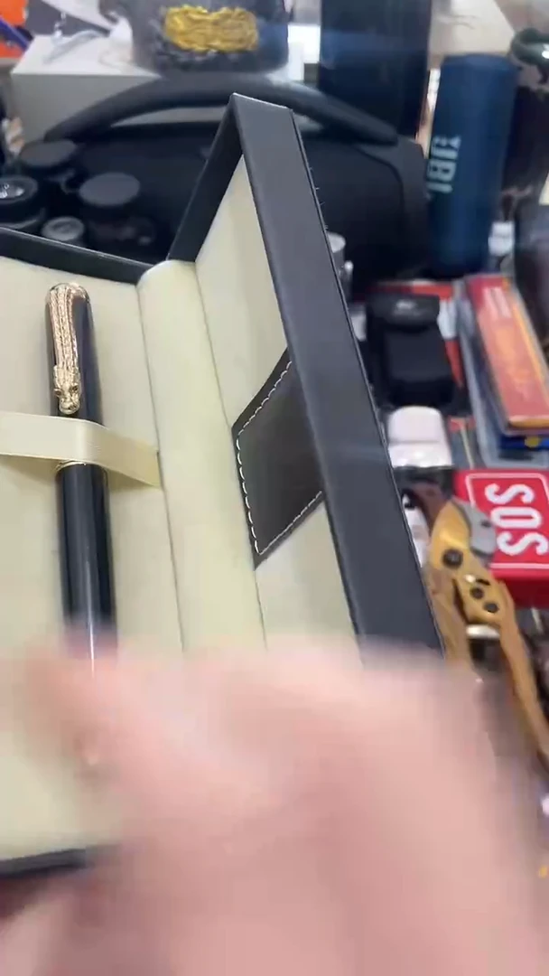 瓷片闪购商品 如图所示